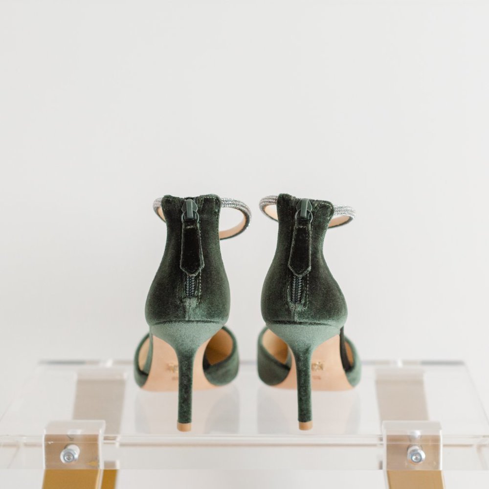 Badgley Mischka 5.5 Marlow Velvet Green Heels Emerald Ornament Stilettos - Picture 5 of 16